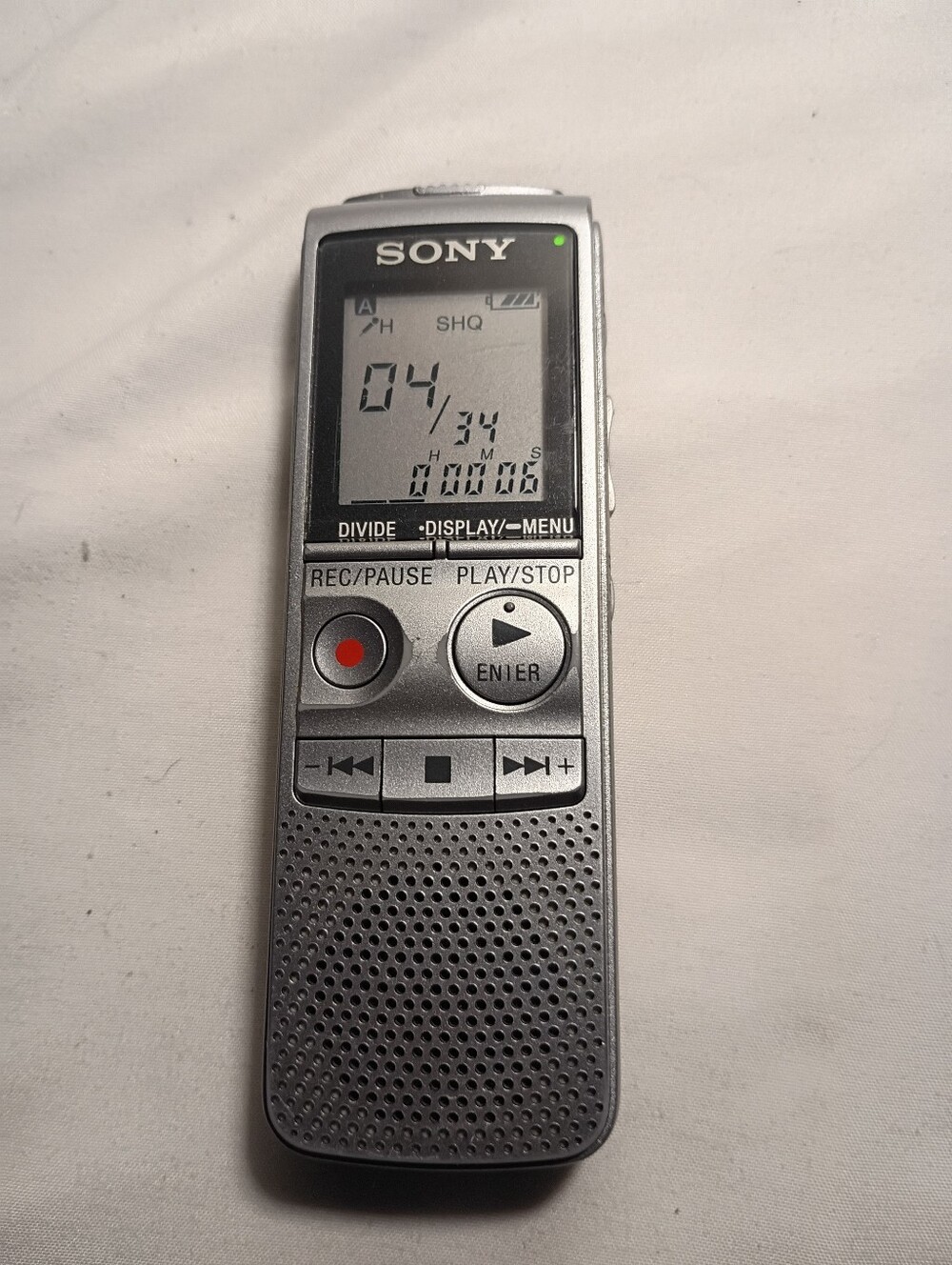 Sony ICD-BX700 2GB Digital Voice Recorder - Tested & Fully Functional Silver